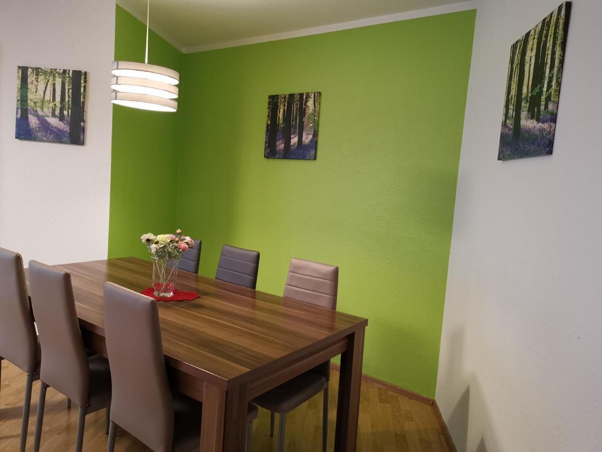 Gute Laune Mit Terrasse Und Garten Zentral Friedrichshafen Bagian luar foto